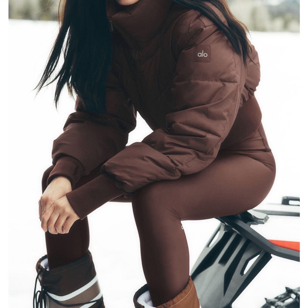 Alo Yoga Brownstone Puffer Jacket - Picture 3 of 4